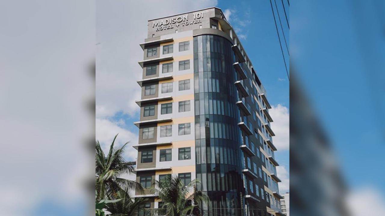 Madison 101 Hotel + Tower Quezon City Buitenkant foto