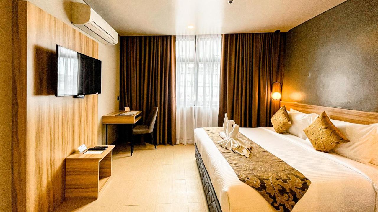 Madison 101 Hotel + Tower Quezon City Buitenkant foto