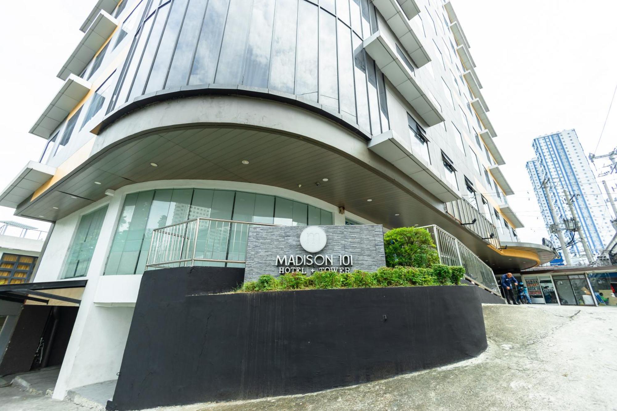 Madison 101 Hotel + Tower Quezon City Buitenkant foto